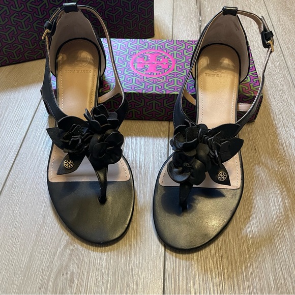 Tory Burch Shoes - STUNNING Tory Burch Black Blossom Sandals Women's Size 7 Luxe Leather boho-chic